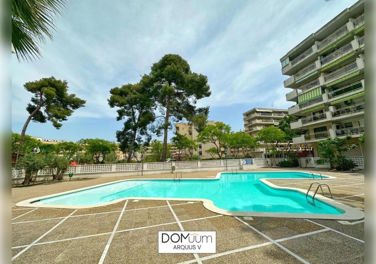 Domuum Holidays - Arquus V Salou Bagian luar foto